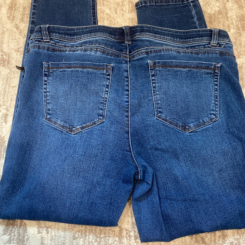 Jeans - Picture 4 of 6